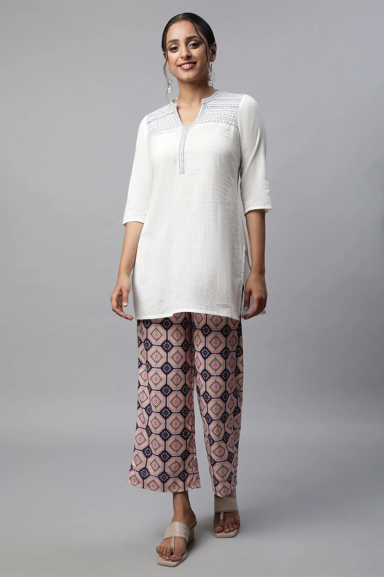 Pink Geometric Printed Straight Fit Palazzo With Elasticated Waist - Image 6