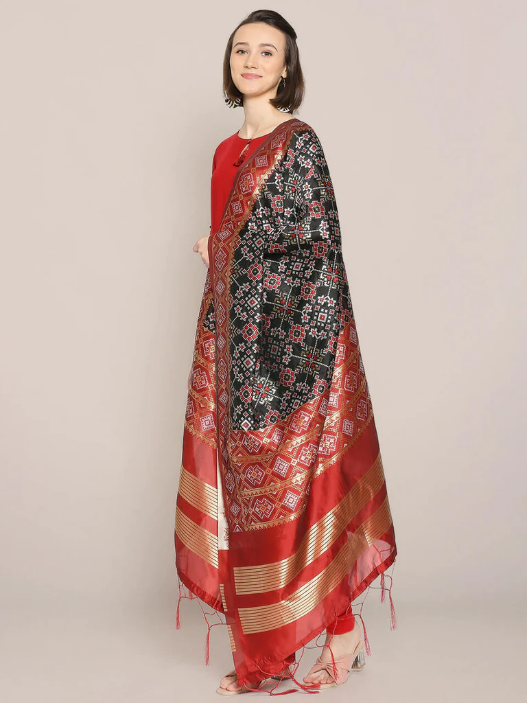 Beautiful Banarasi Patola Silk Dupatta - Image 2