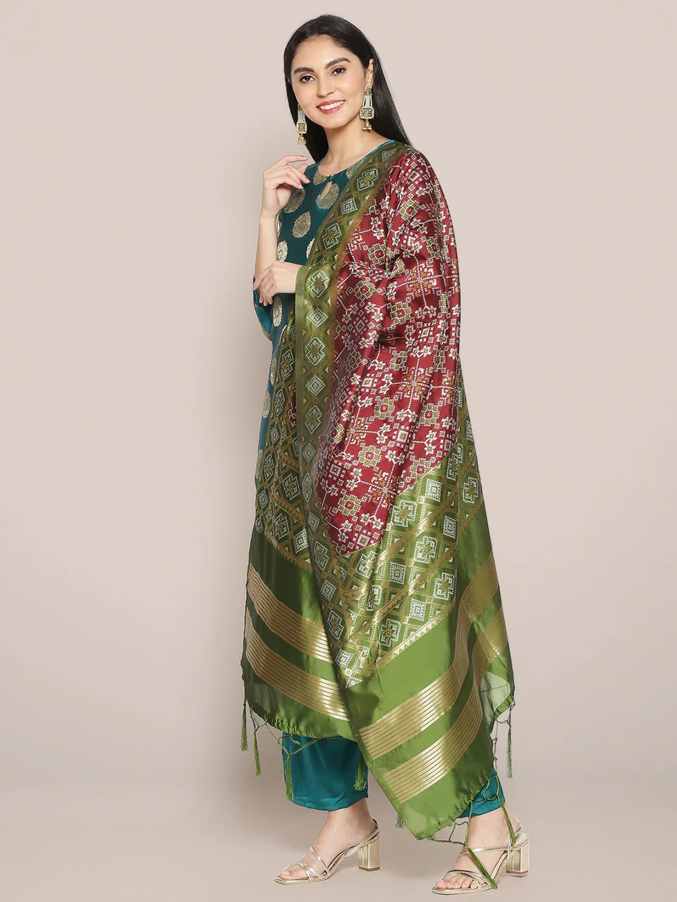 Beautiful Banarasi Patola Silk Dupatta - Image 3