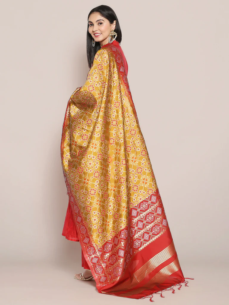 Elegant Banarasi Patola Silk Dupatta - Image 3