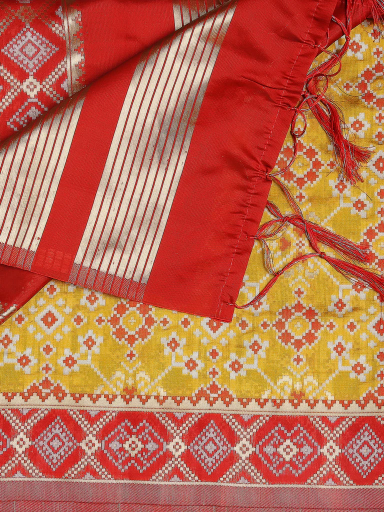 Elegant Banarasi Patola Silk Dupatta - Image 8